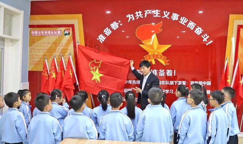逃离金色的沙漠